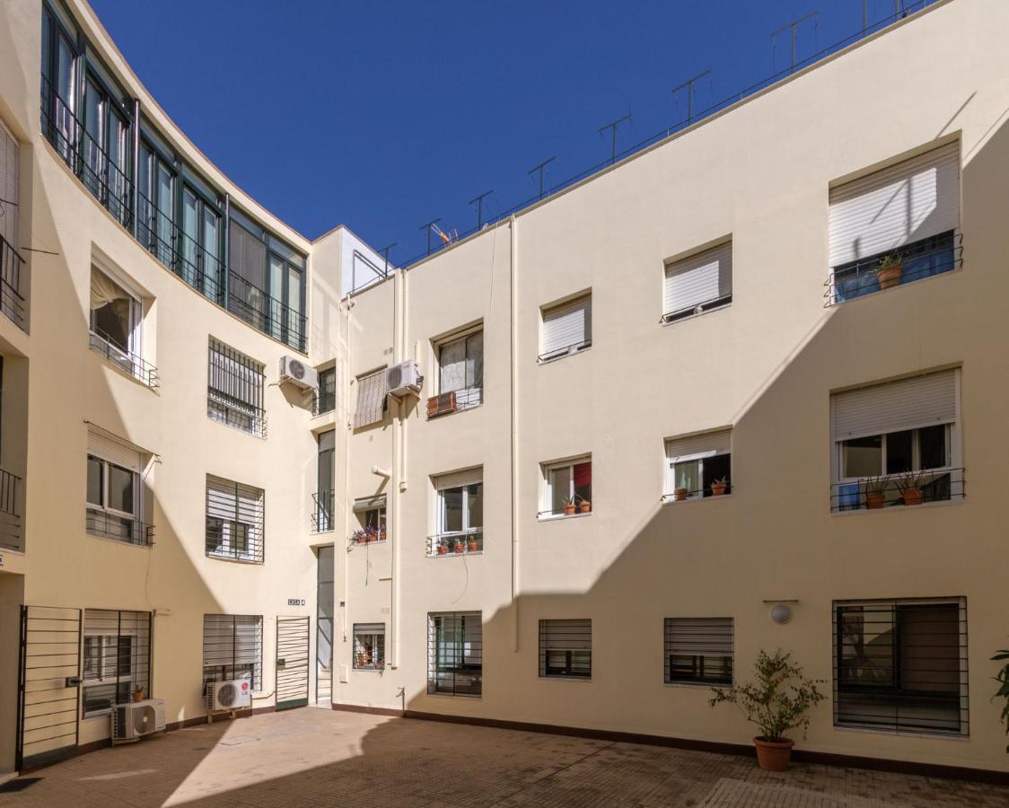 Medina Apartment And Parking Historical Center Sevilla Eksteriør billede
