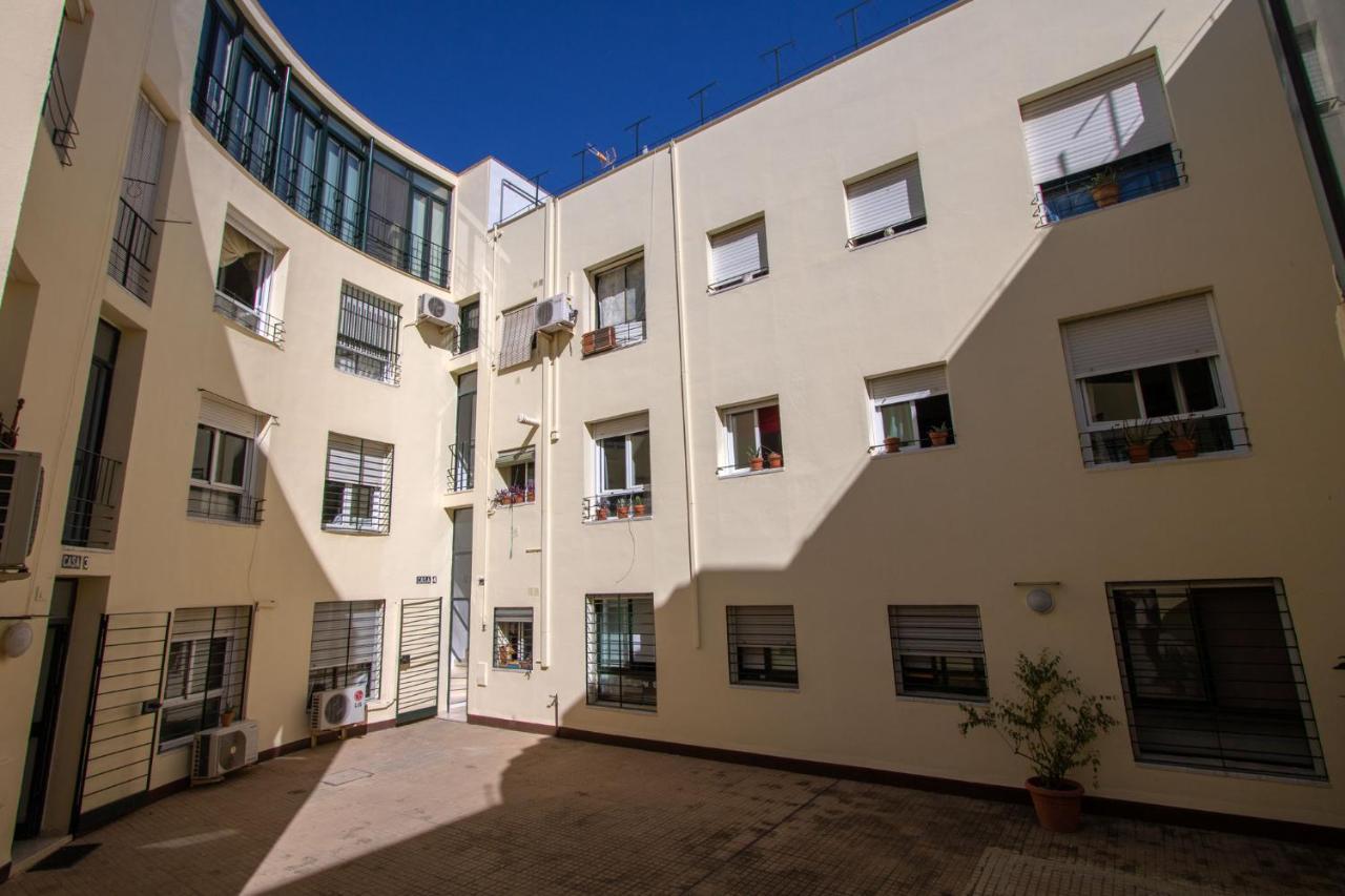 Medina Apartment And Parking Historical Center Sevilla Eksteriør billede