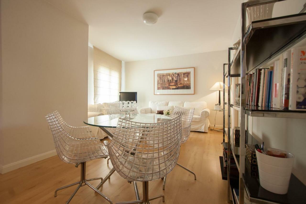 Medina Apartment And Parking Historical Center Sevilla Eksteriør billede