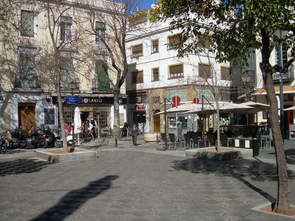 Medina Apartment And Parking Historical Center Sevilla Eksteriør billede