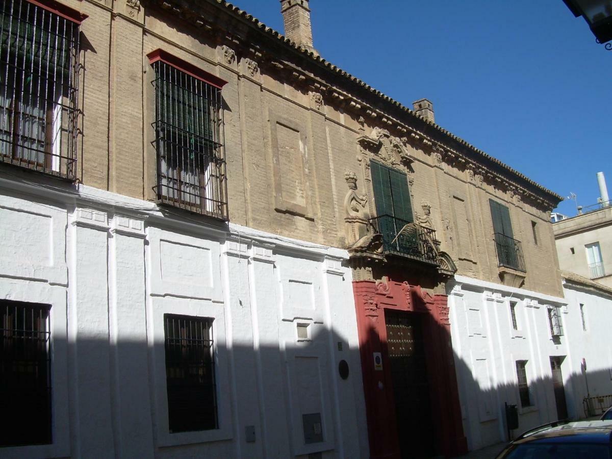 Medina Apartment And Parking Historical Center Sevilla Eksteriør billede